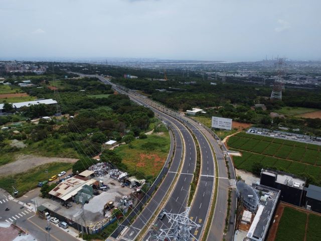 圖一即將完工通車的中科西南向聯外道路空拍圖