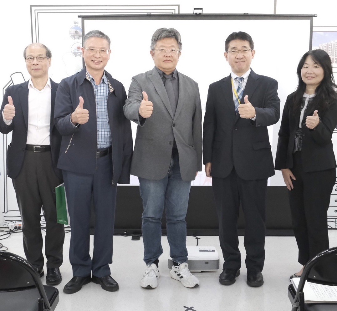 日本UR多世代混居全齡社區推動經驗交流活動合影