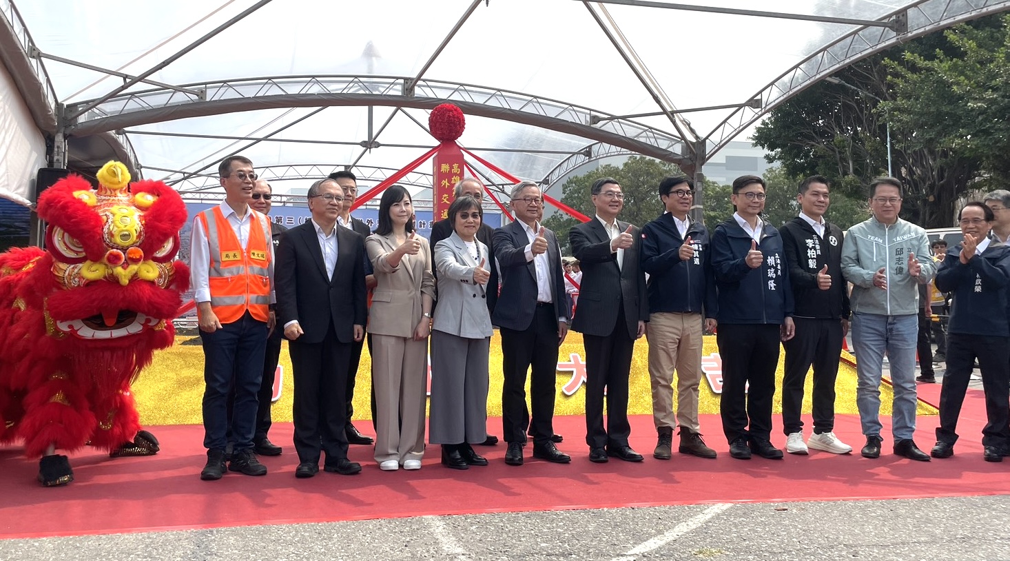 「高雄第三（楠梓）園區聯外交通整體計畫聯合動土祈福典禮」_大合照