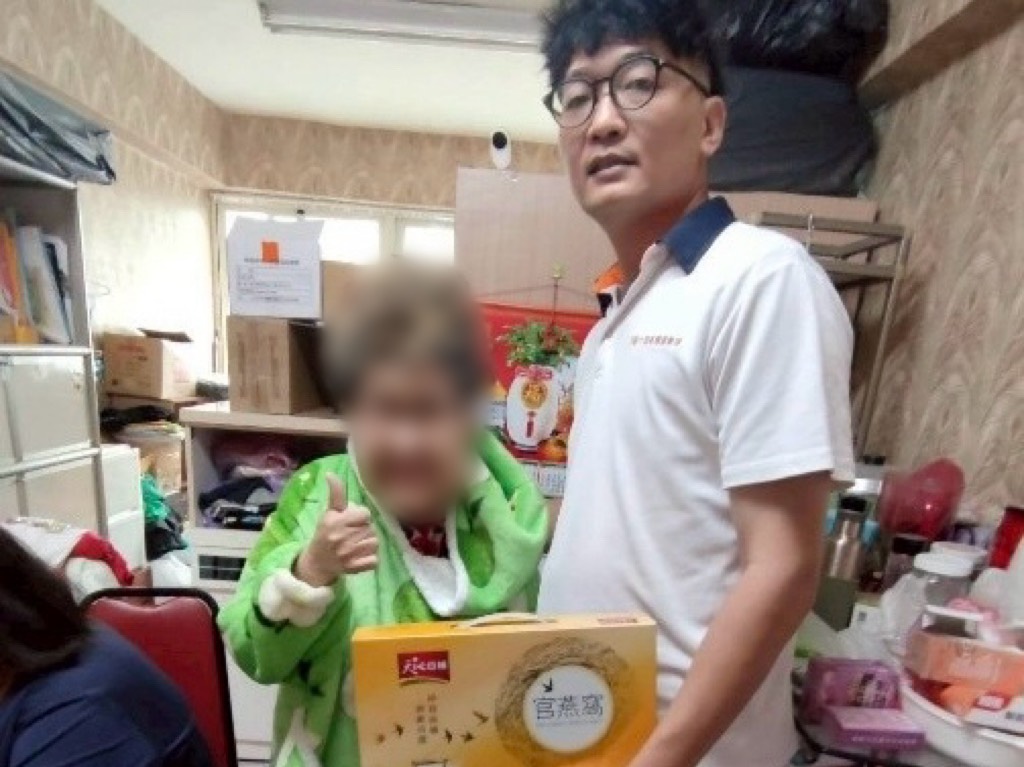 包租代管業者主動關懷受傷房客並提供輔具協助，助民眾早日恢復健康.jpg