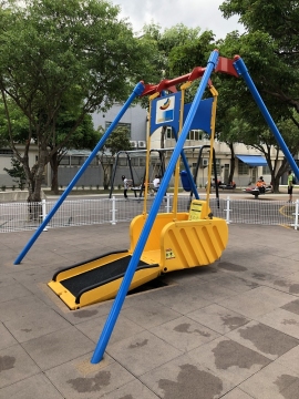 圖四輪椅可用盪鞦韆-臺中市潭陽公園(工程組提供)