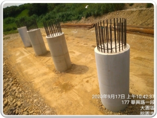 ↑老街溪橋P1橋墩施工作業