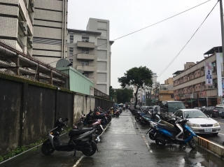 ↑宜蘭縣宜蘭大學南側生活區環境改善工程施工前
