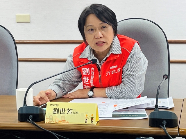 內政部長劉世芳現場就花蓮重建進度予以說明