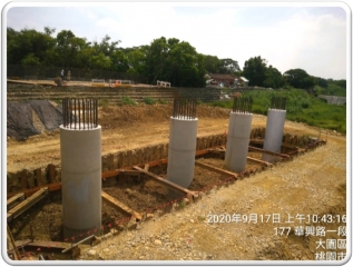 ↑老街溪橋P2橋墩施工作業