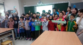 ↑連江縣的仁愛國小 ↑連江縣的仁愛國小