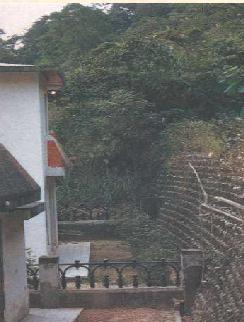 房子是否距離擋土牆太近